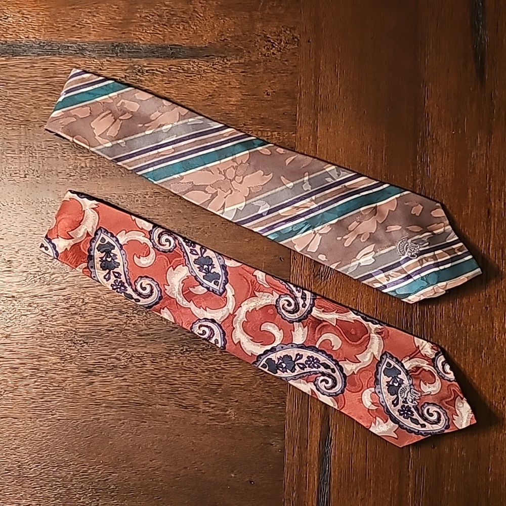 CounTess Wara New York Men's Tie's